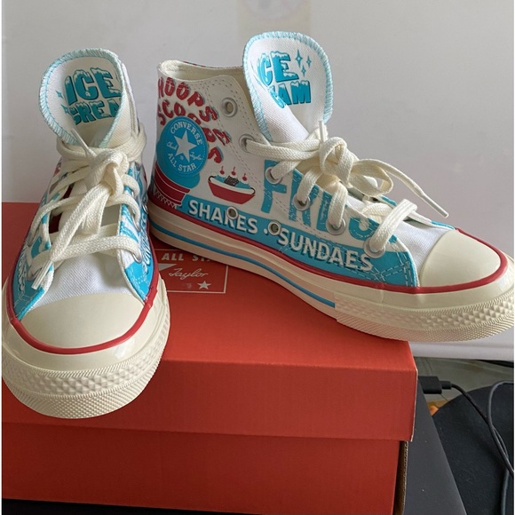 Converse Kids’ Chucks - Picture 3 of 6